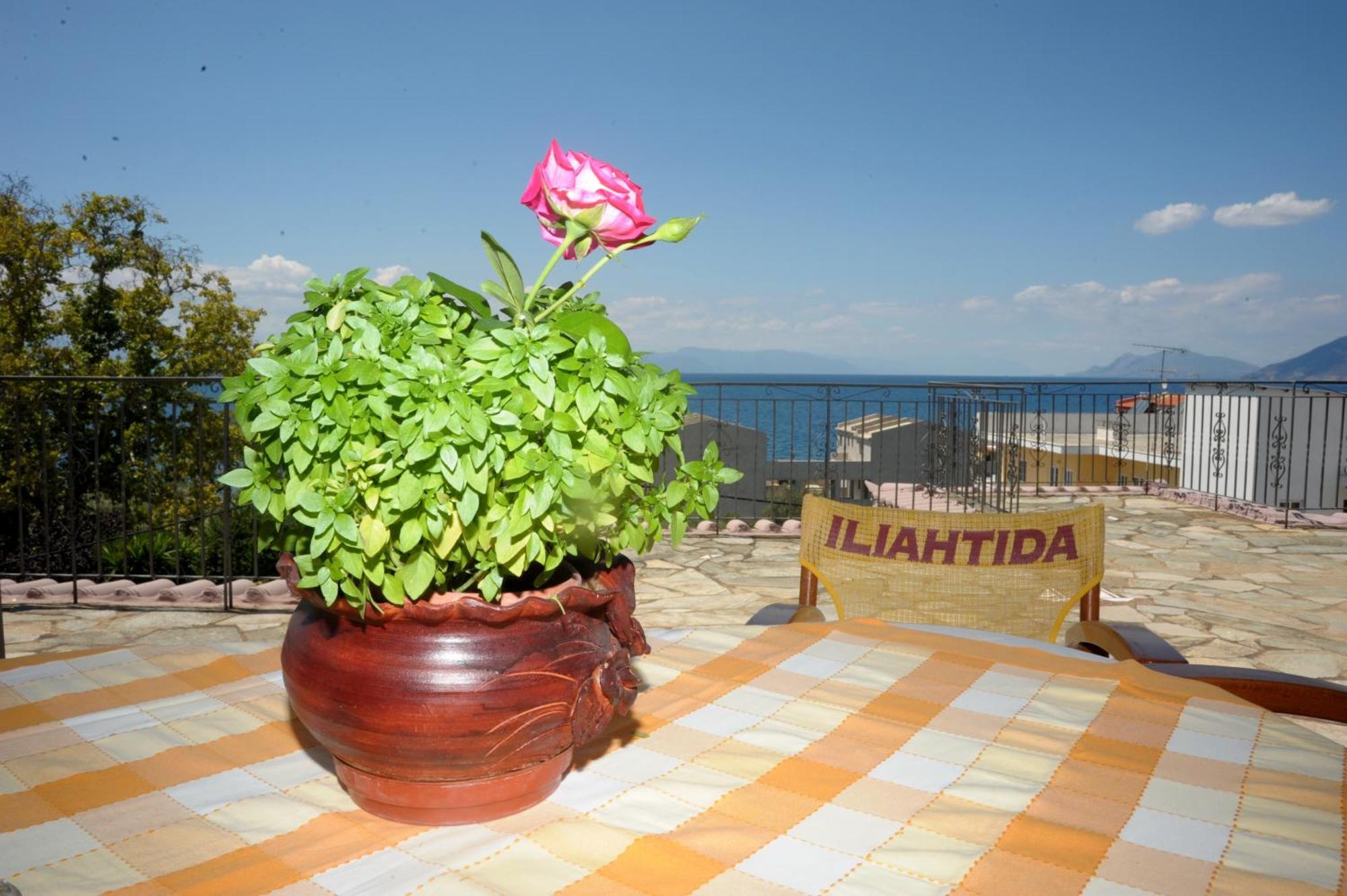 Iliahtida Apartments Rovies Cameră foto